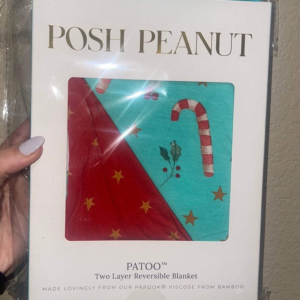 Posh peanut NWT Limited Edition Christmas Patoo